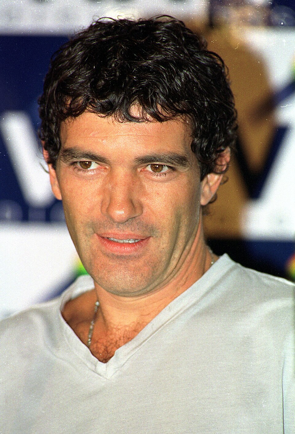 Antonio Banderas 2000 (jung)