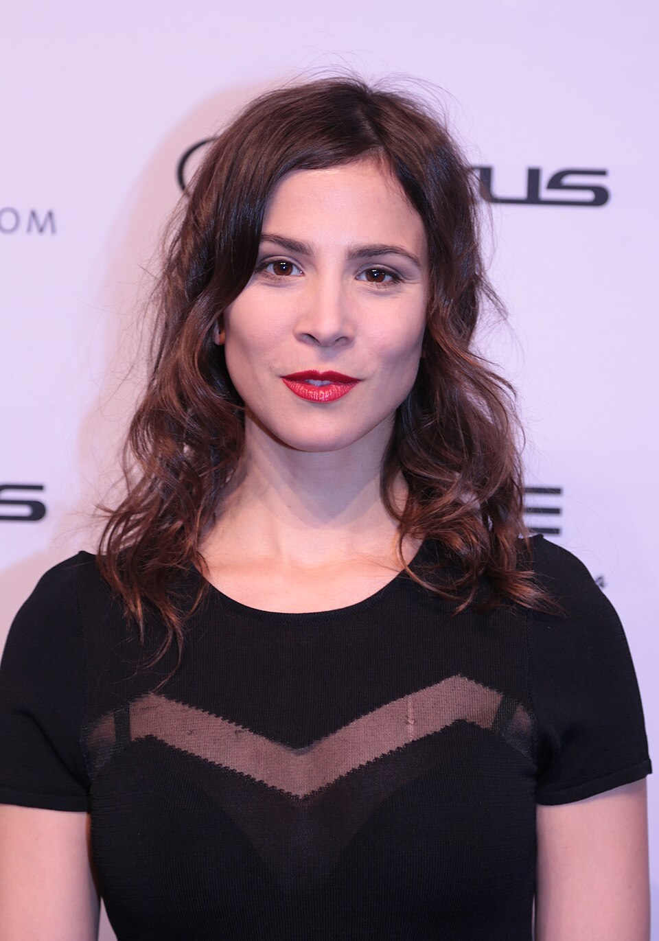 Aylin Tezel 2018 (jung)