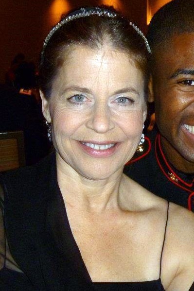 Linda Hamilton 2011 (jung)