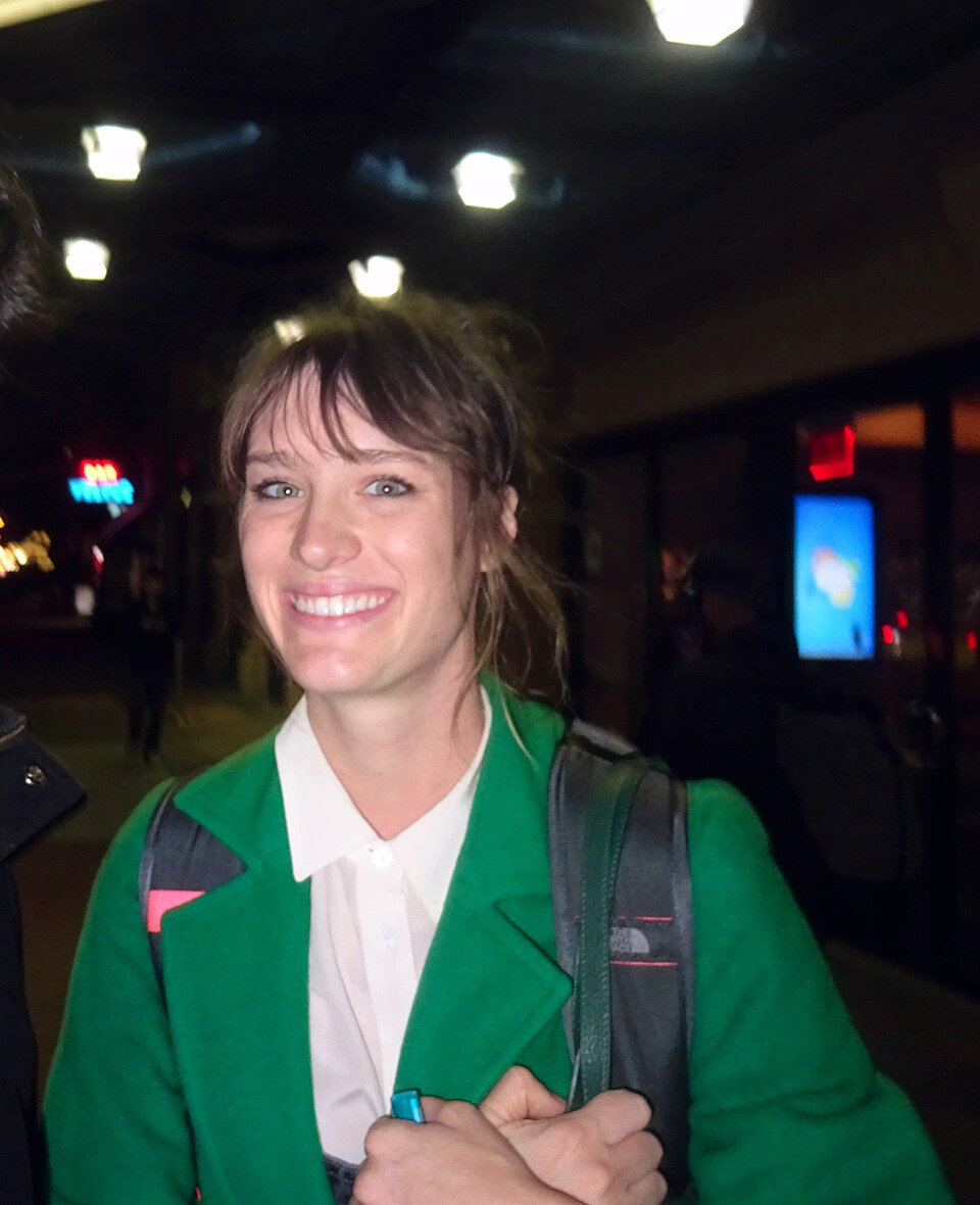 Mackenzie Davis 2016 (jung)