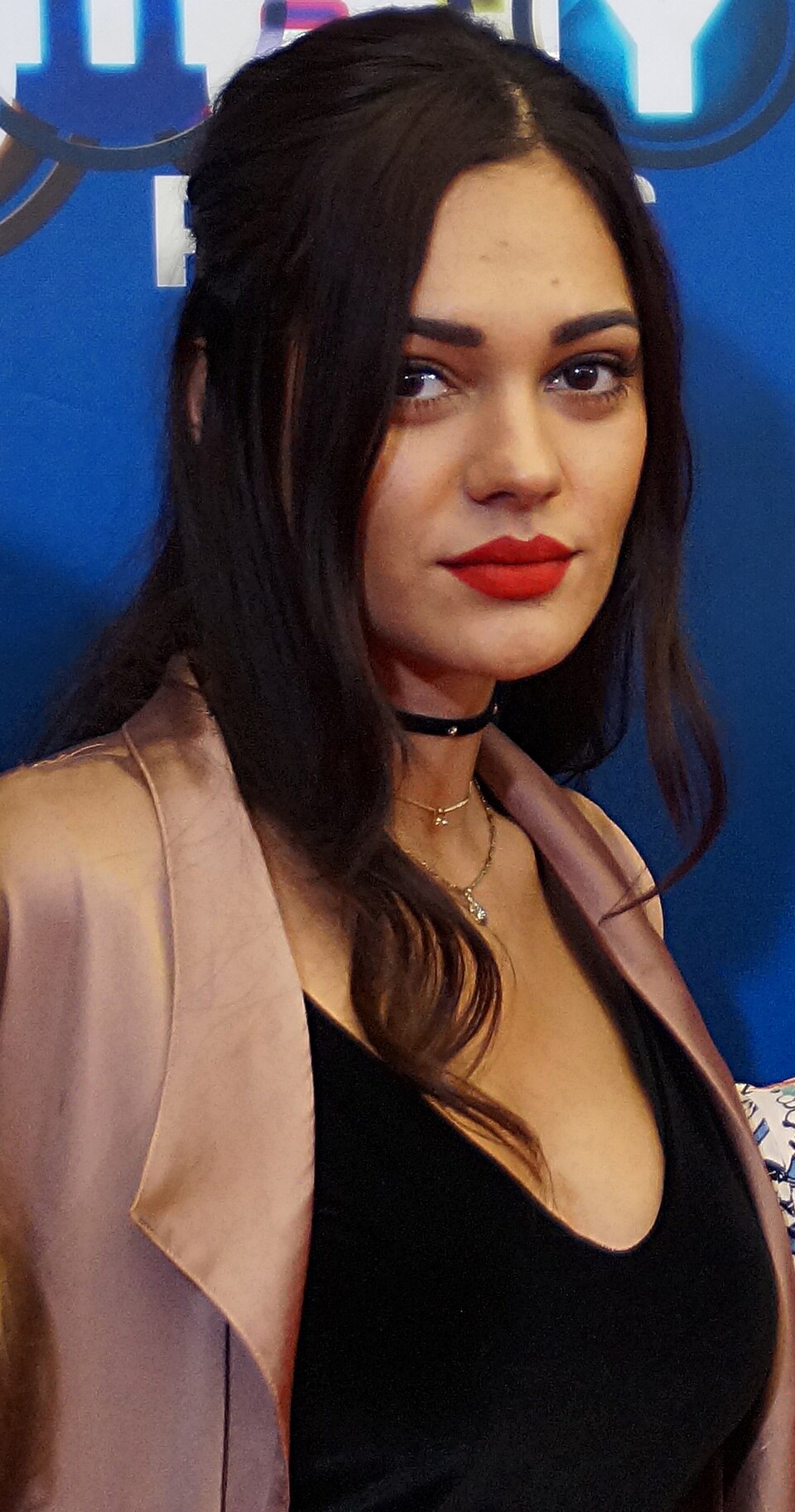 Nilam Farooq 2016 (jung)