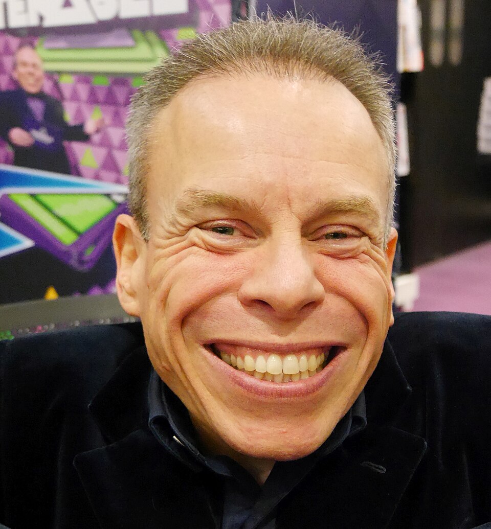 Warwick Davis 2019